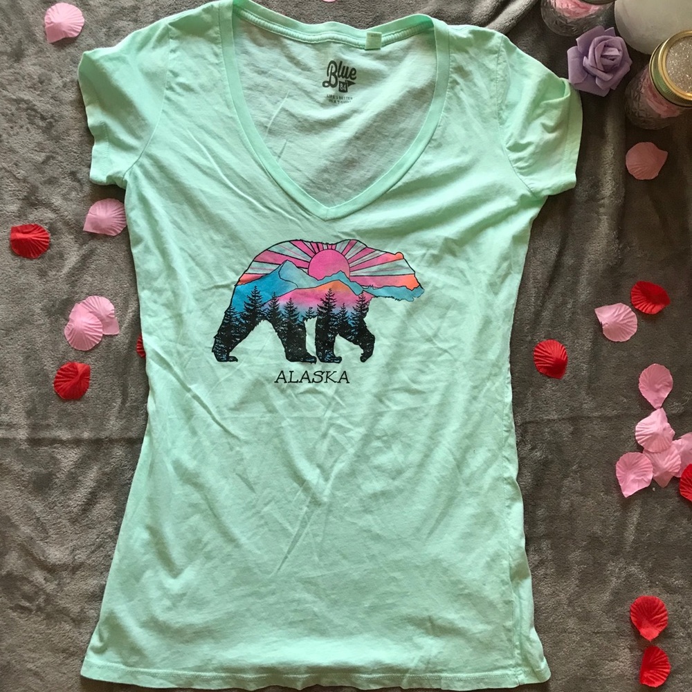 Graphic tshirt.❤️